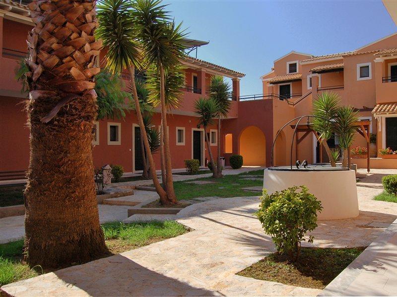 Summertime Hotel Sidárion